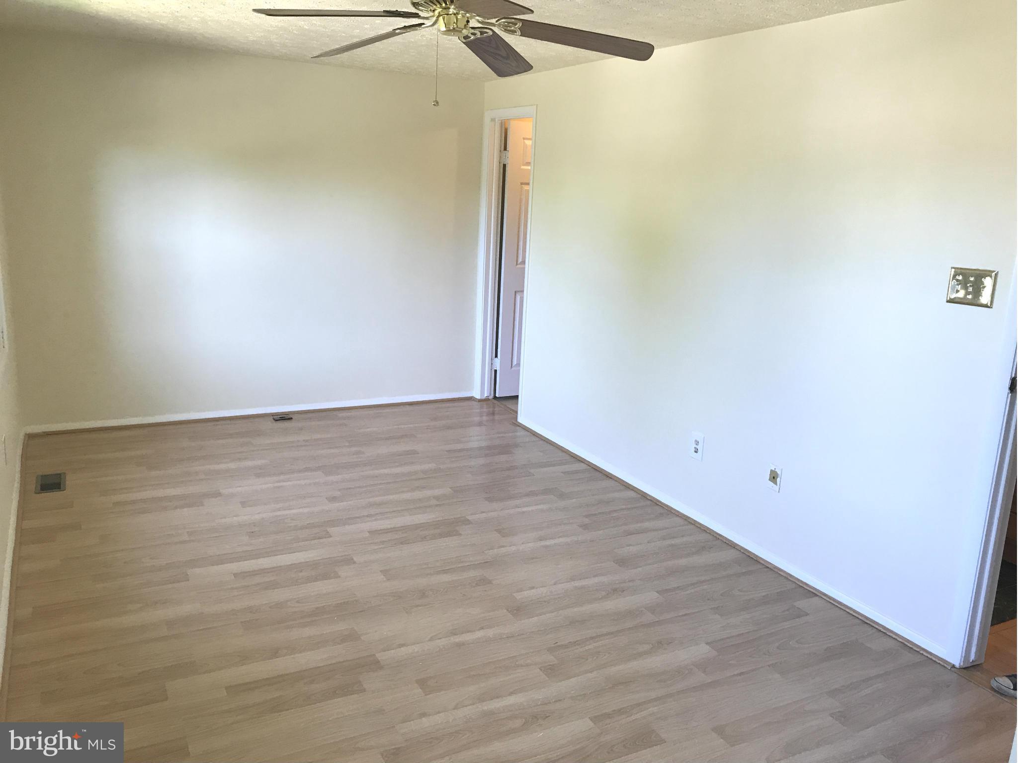 ROLLINGWOOD VILLAGE - Residential Lease