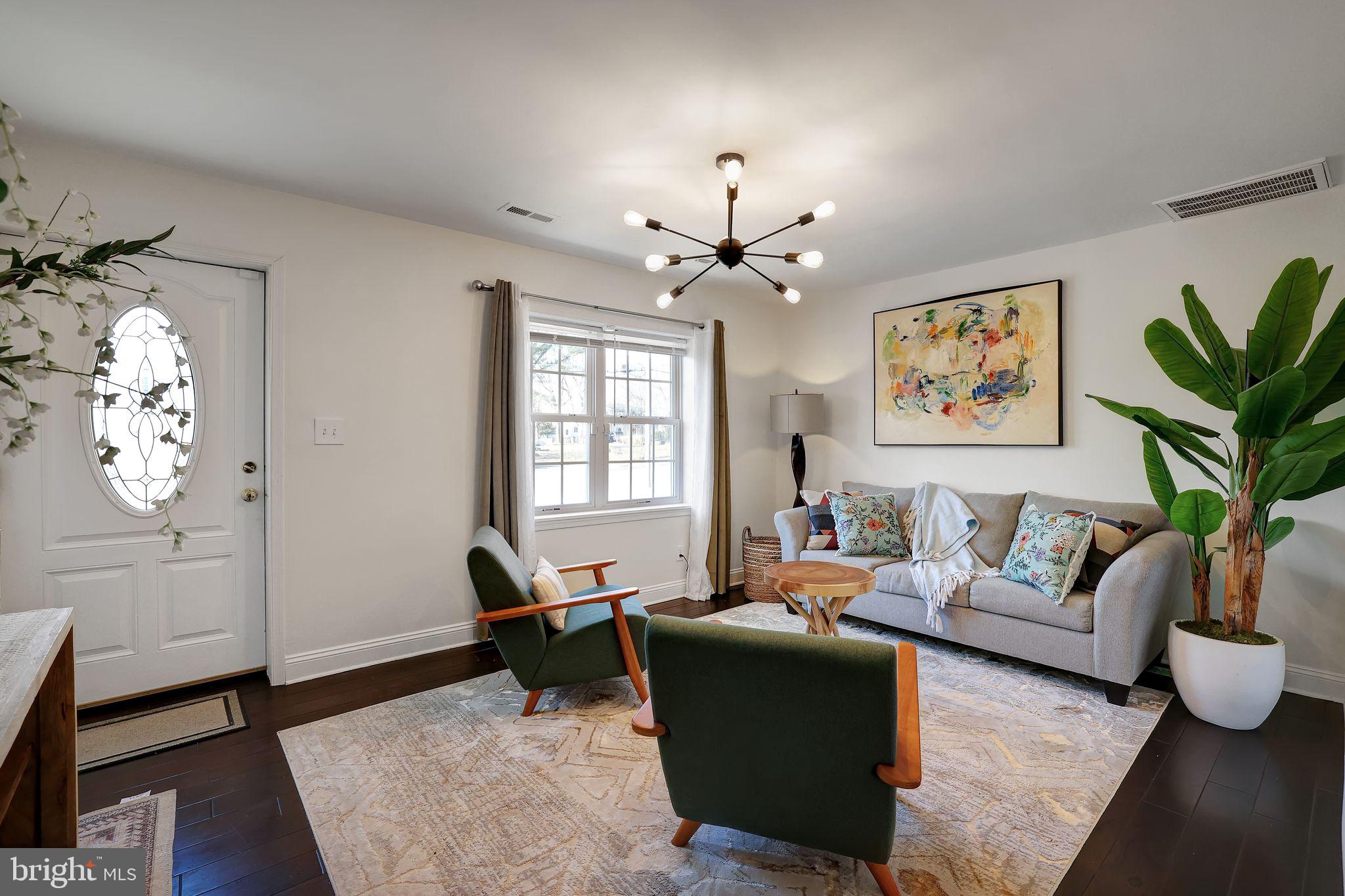 8505 ROSEMONT CIRCLE