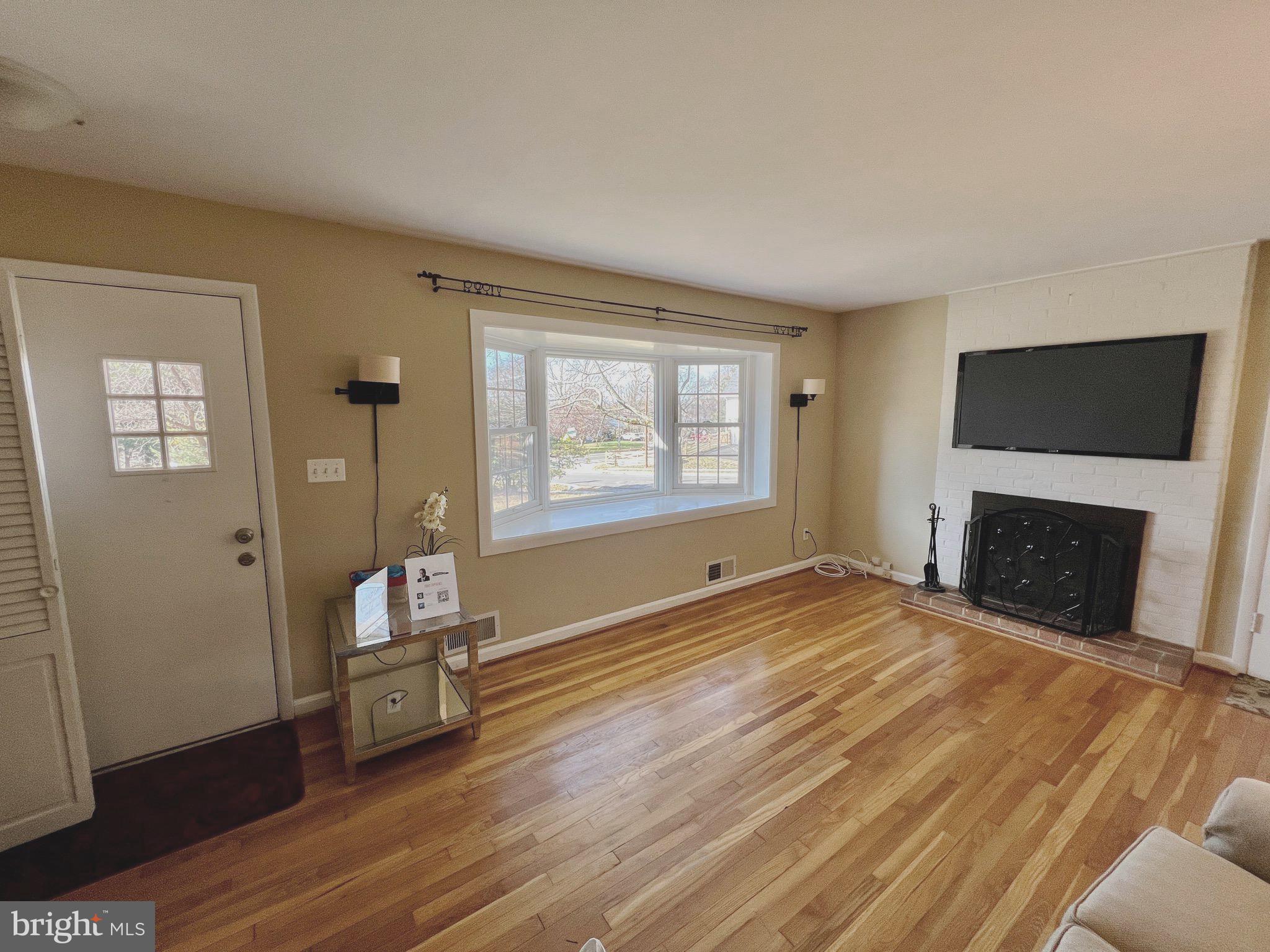 WESTBRIAR COUNTRY CLUB HILLS - Residential Lease