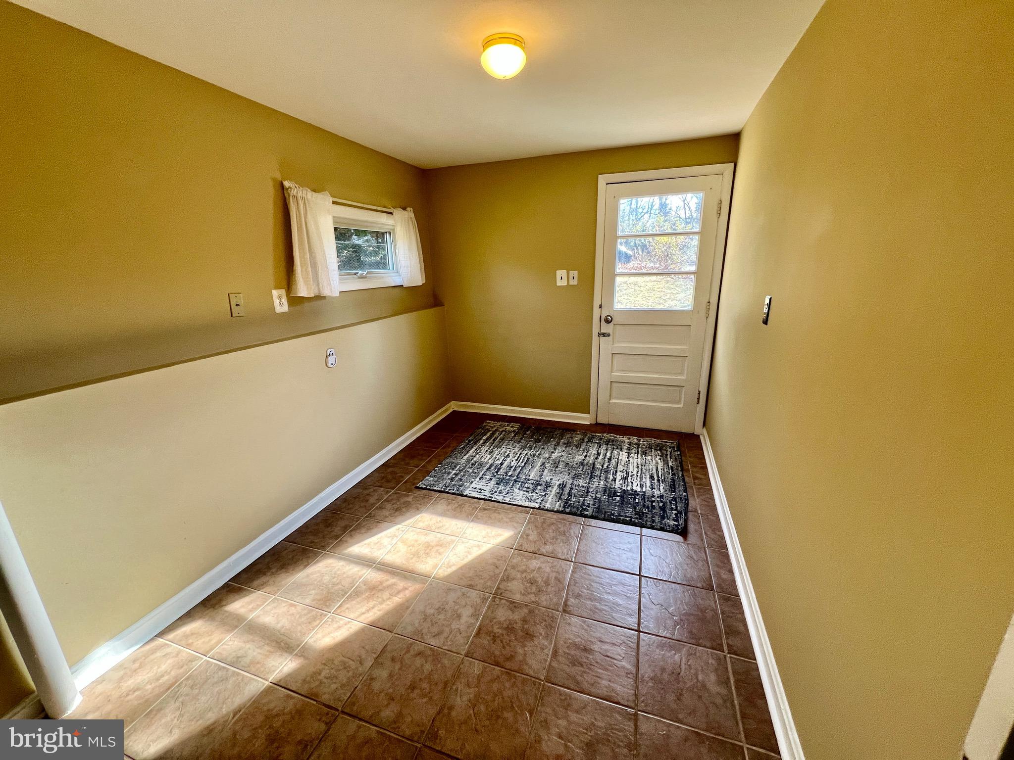 WESTBRIAR COUNTRY CLUB HILLS - Residential Lease