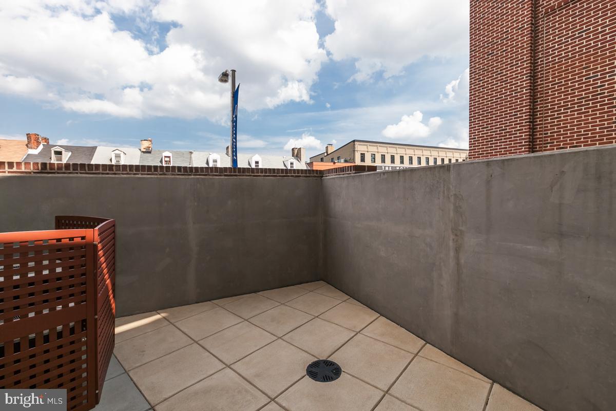 LITTLE ITALY - Residential