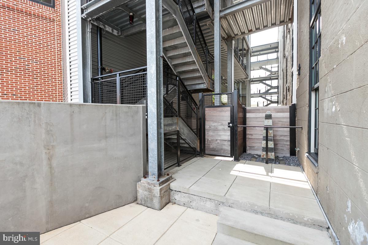 LITTLE ITALY - Residential