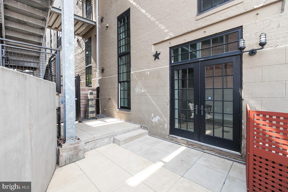 LITTLE ITALY - Residential