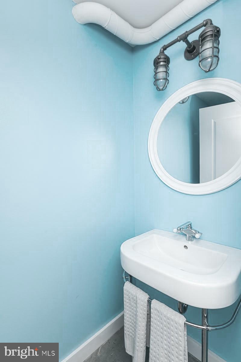 LITTLE ITALY - Residential