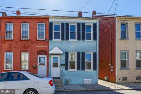 Photo of 834 HOUSTON ST, COLUMBIA, PA 17512 (MLS # PALA2031838)