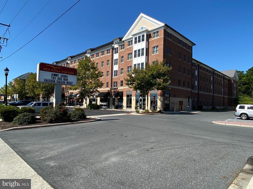 Great Retail property at Salisbury University with great visibility and frontage on US 13, Salisbury's busiest highway. Available spacea 970 - 1,479 SF.