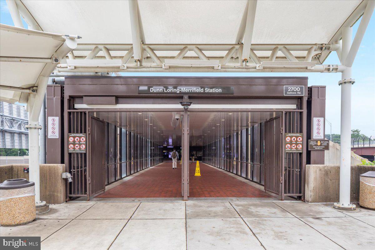 HALSTEAD AT THE METRO - Residential