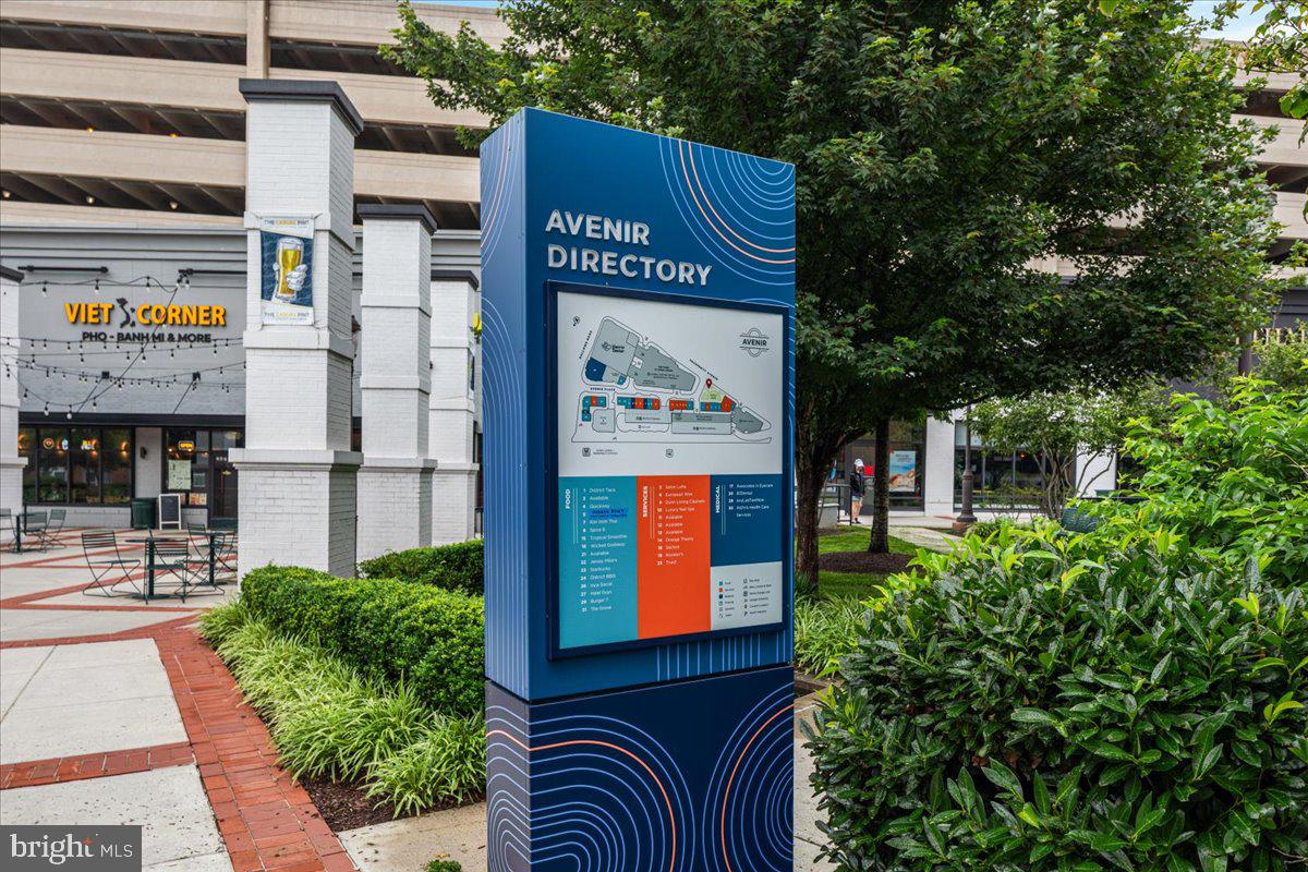 HALSTEAD AT THE METRO - Residential