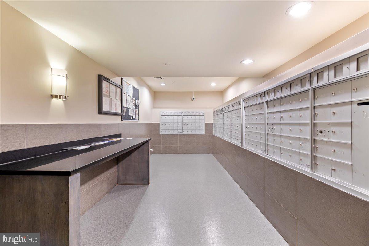 HALSTEAD AT THE METRO - Residential