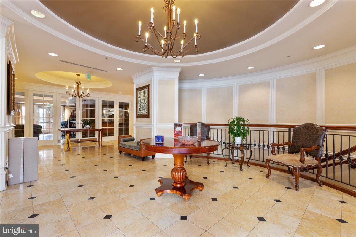 HALSTEAD AT THE METRO - Residential