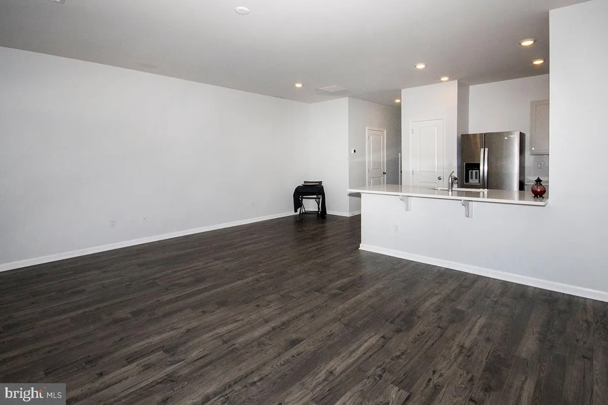 Sicklerville, New Jersey 08081, United States, 3 Bedrooms Bedrooms, ,3 BathroomsBathrooms,Residential,Pending,48966