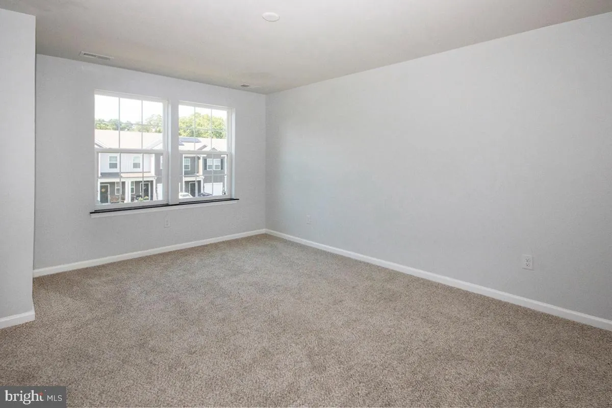 Sicklerville, New Jersey 08081, United States, 3 Bedrooms Bedrooms, ,3 BathroomsBathrooms,Residential,Pending,48966