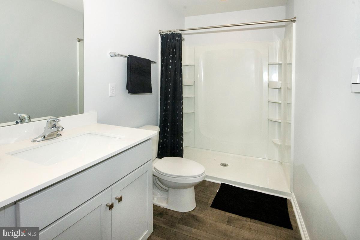 THE CARRIAGE HOMES AT SICKLER COURT - Residential