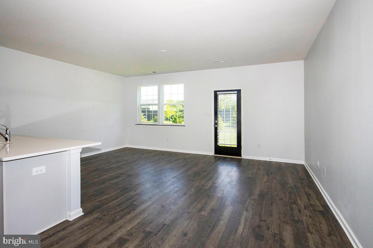 THE CARRIAGE HOMES AT SICKLER COURT - Residential