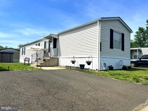9812 Lawson Drive, Morrisville, PA 19067 - MLS#: PABU2090336