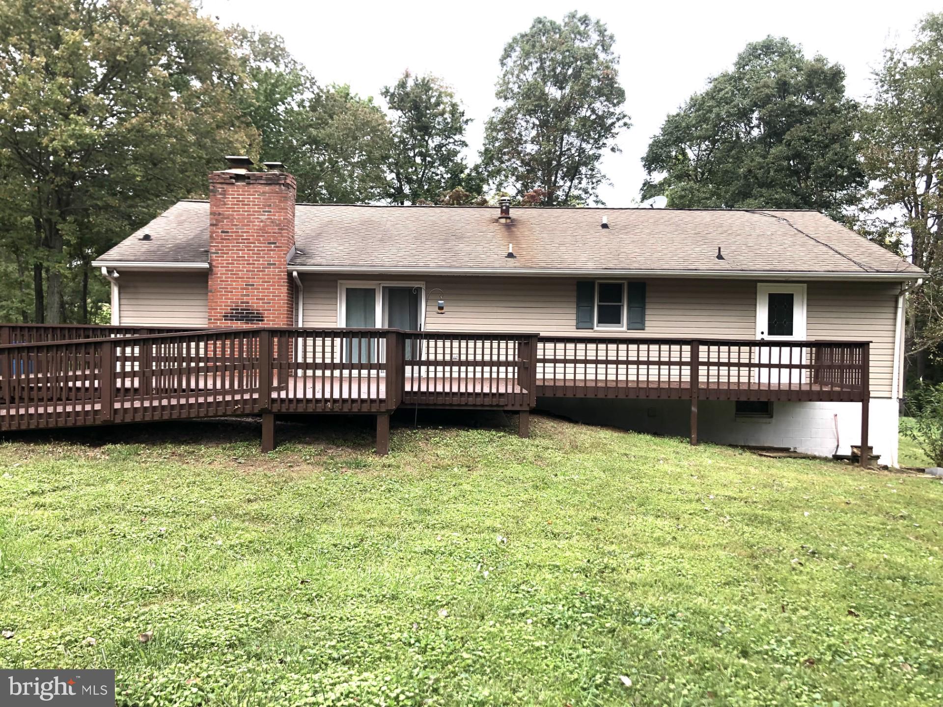 WHITE HALL - Residential