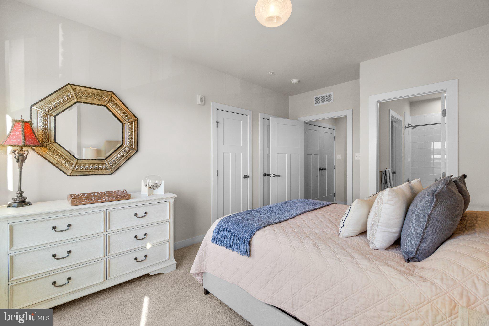 LINGANORE GARDEN CONDOMINIUMS - Residential