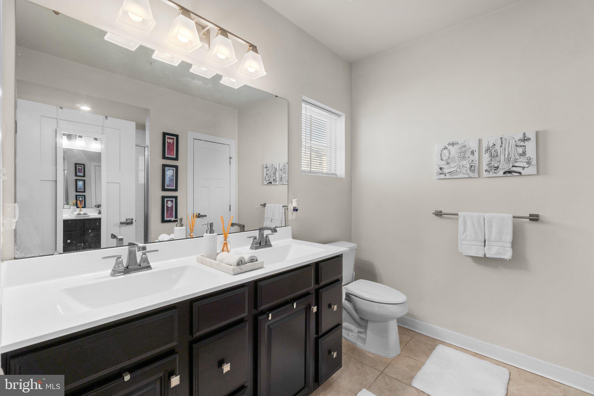 LINGANORE GARDEN CONDOMINIUMS - Residential