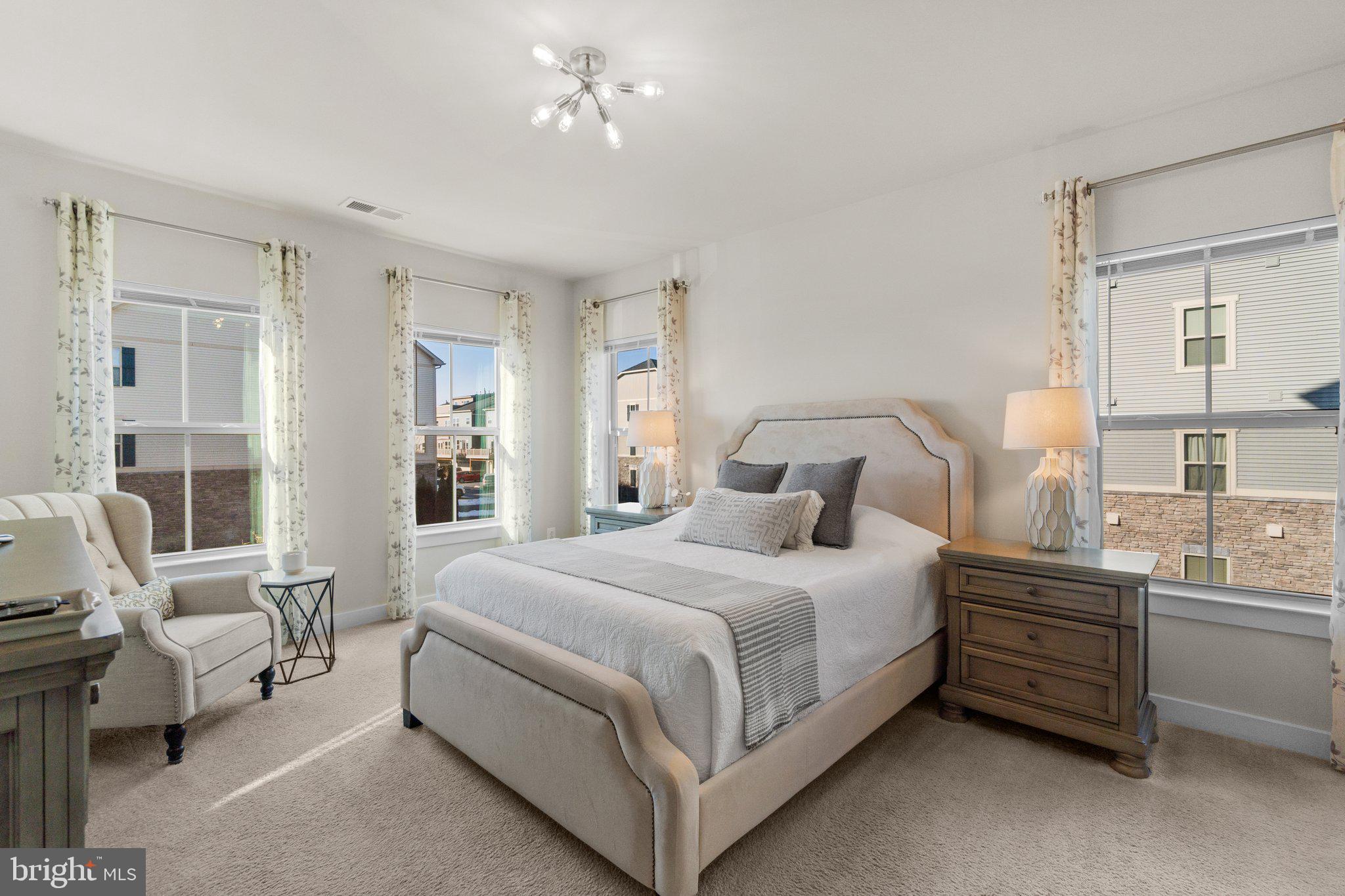 LINGANORE GARDEN CONDOMINIUMS - Residential