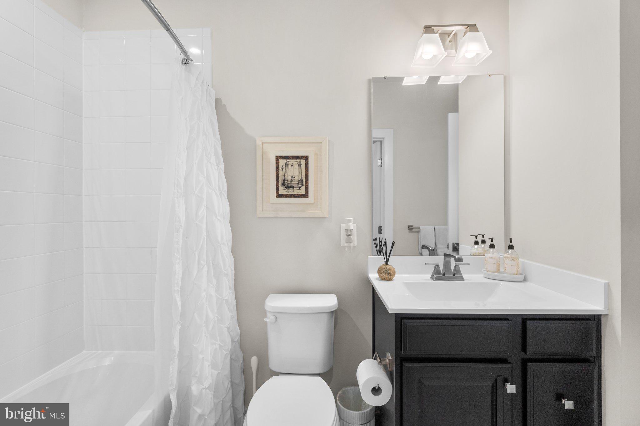 LINGANORE GARDEN CONDOMINIUMS - Residential