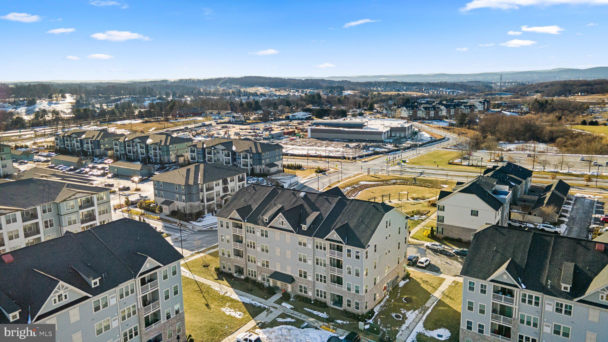 LINGANORE GARDEN CONDOMINIUMS - Residential