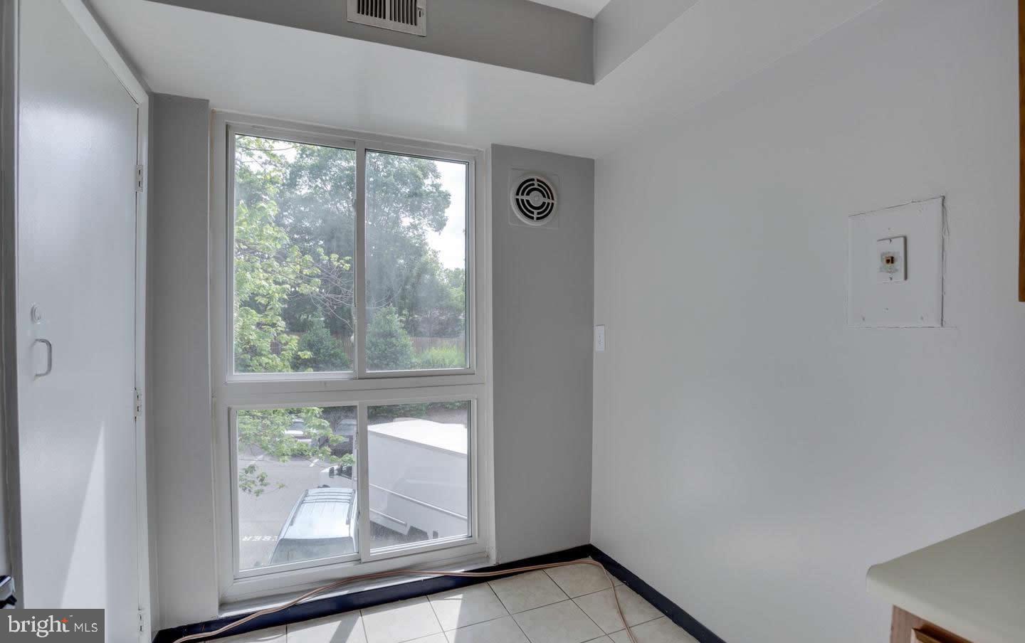 VALLEY PARK - Residential Lease