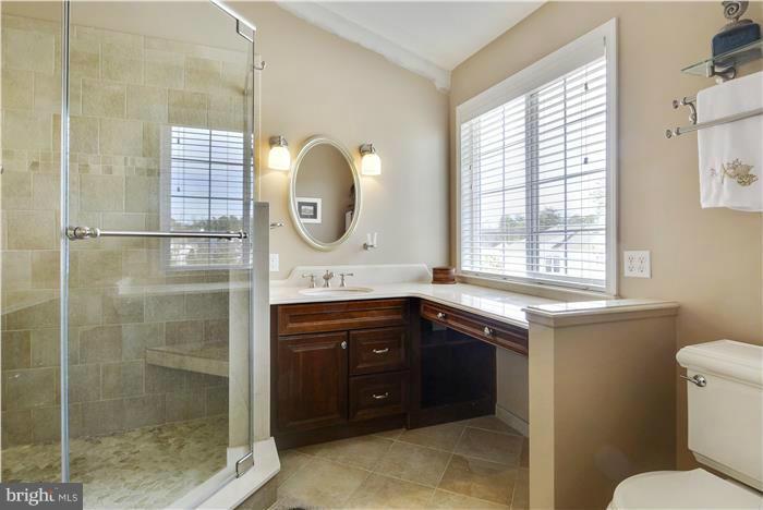 PINEY ORCHARD - Residential