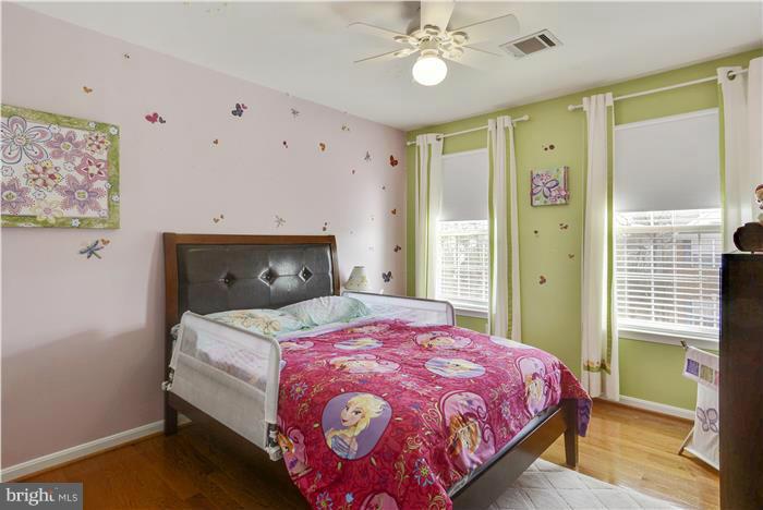 PINEY ORCHARD - Residential