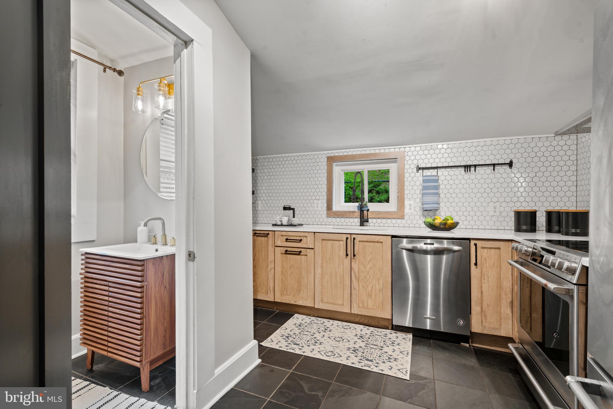 HAMPDEN HISTORIC DISTRICT - Residential