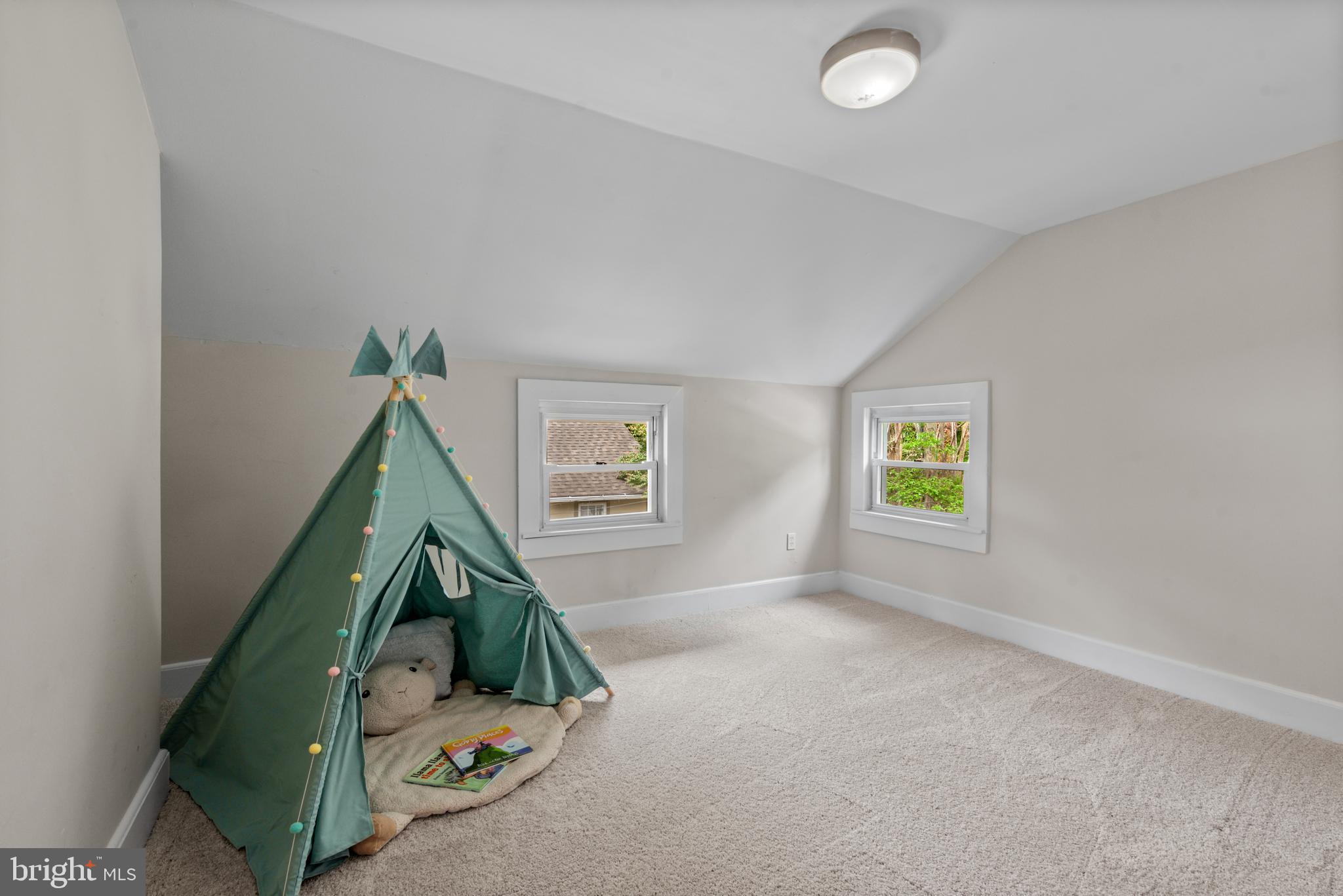 HAMPDEN HISTORIC DISTRICT - Residential