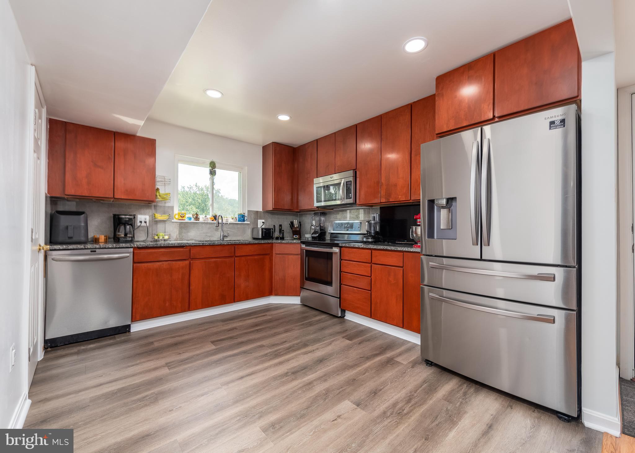 NEWPORT ESTATES - Residential