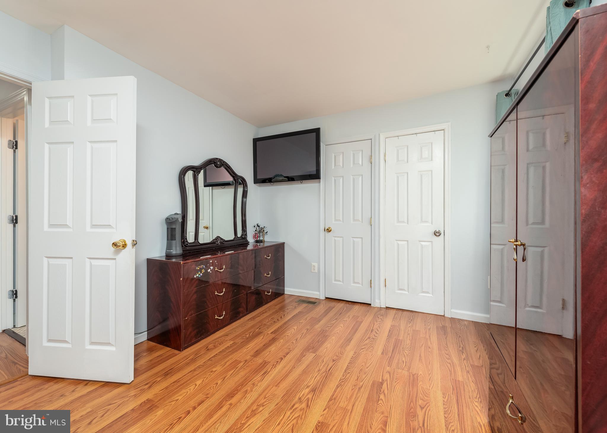 NEWPORT ESTATES - Residential