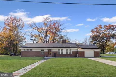 2 CYPRESS COURT WESTVILLE NJ 08093