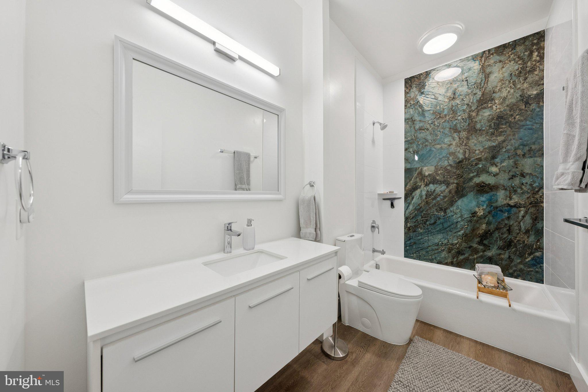 STRATFORD LANDING - Residential