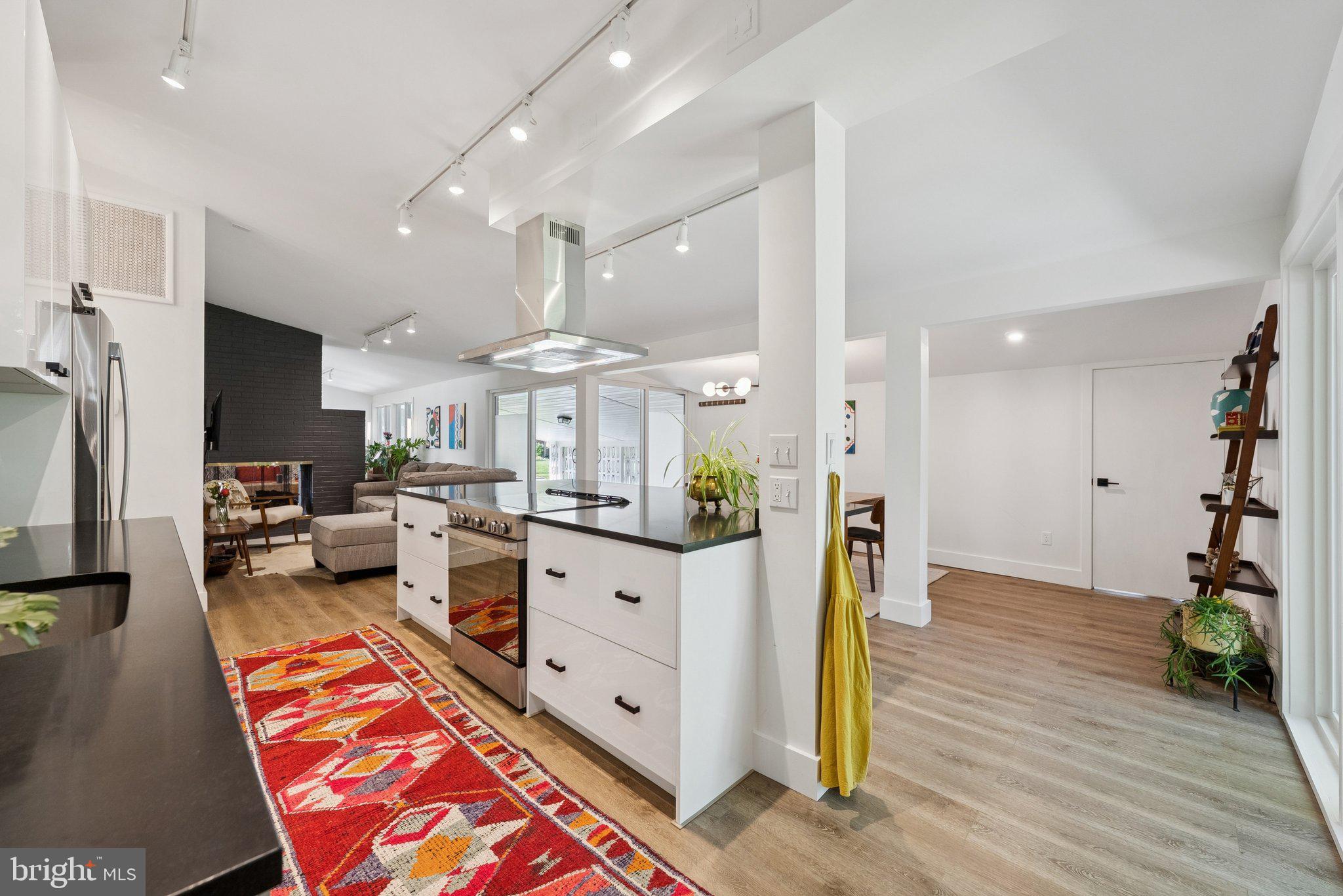 STRATFORD LANDING - Residential