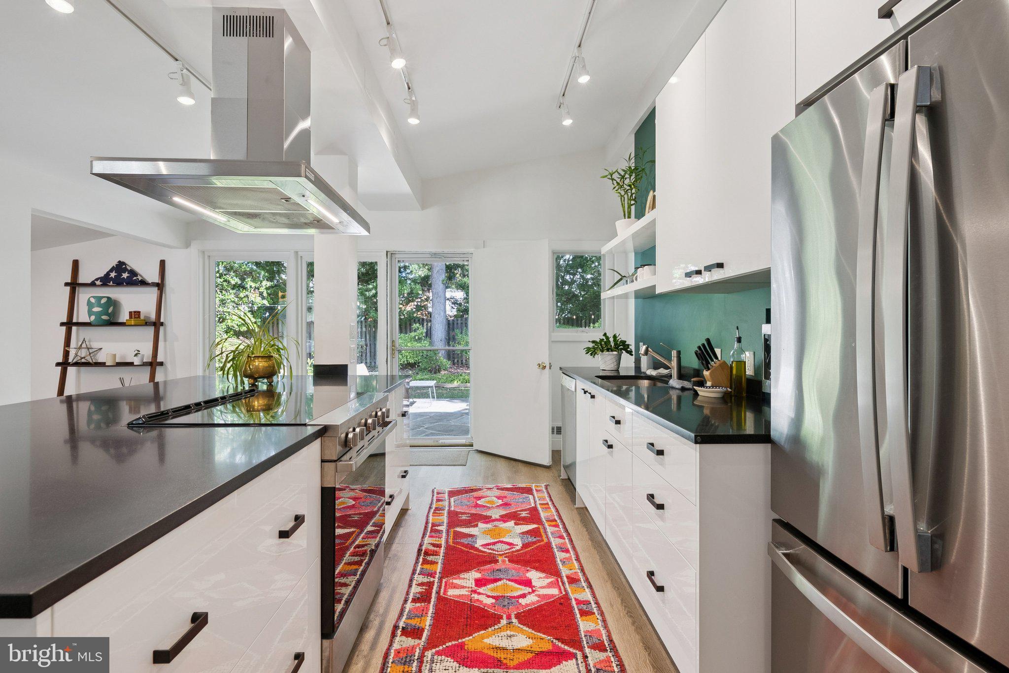 STRATFORD LANDING - Residential