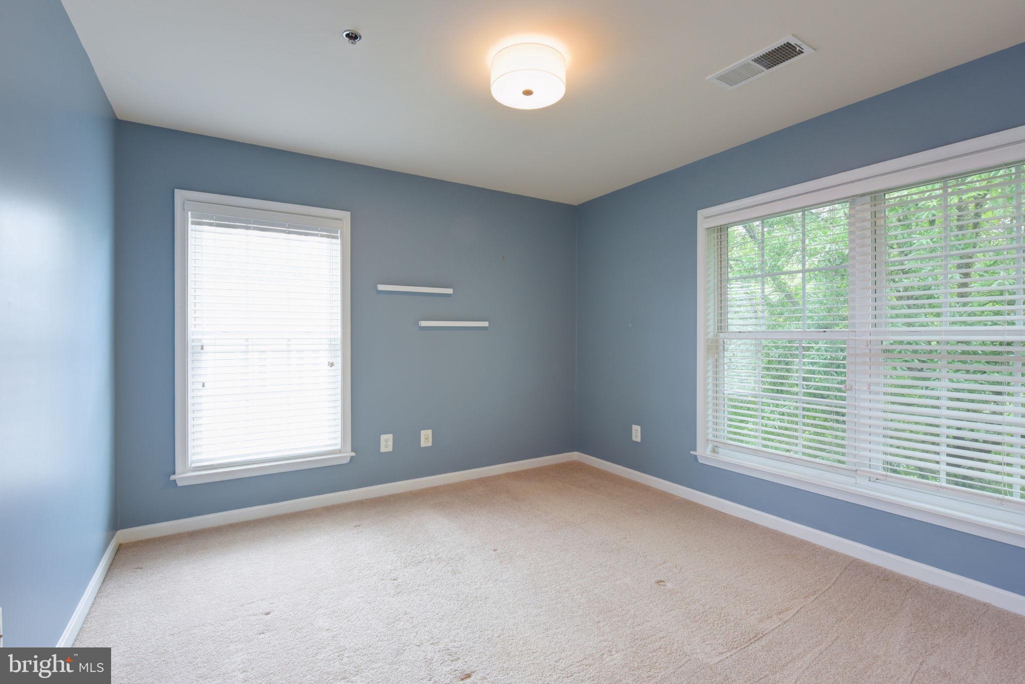 GROVETON - Residential