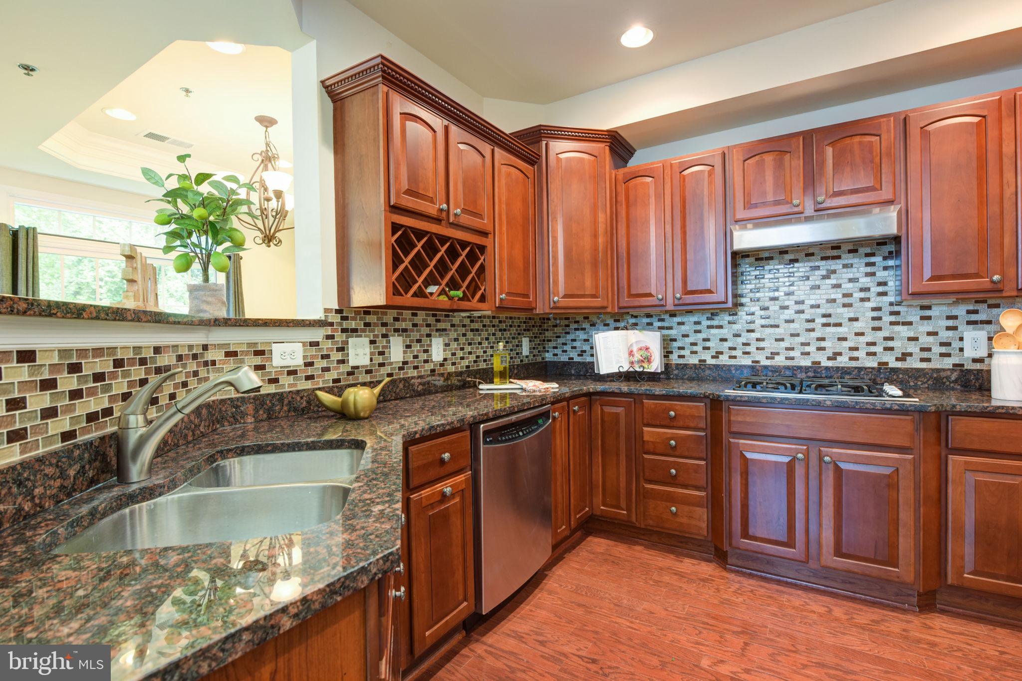 GROVETON - Residential