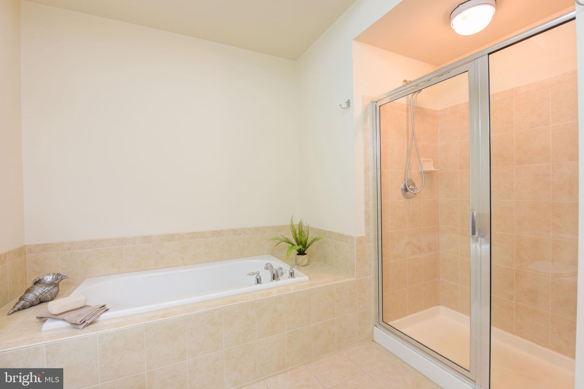 GROVETON - Residential