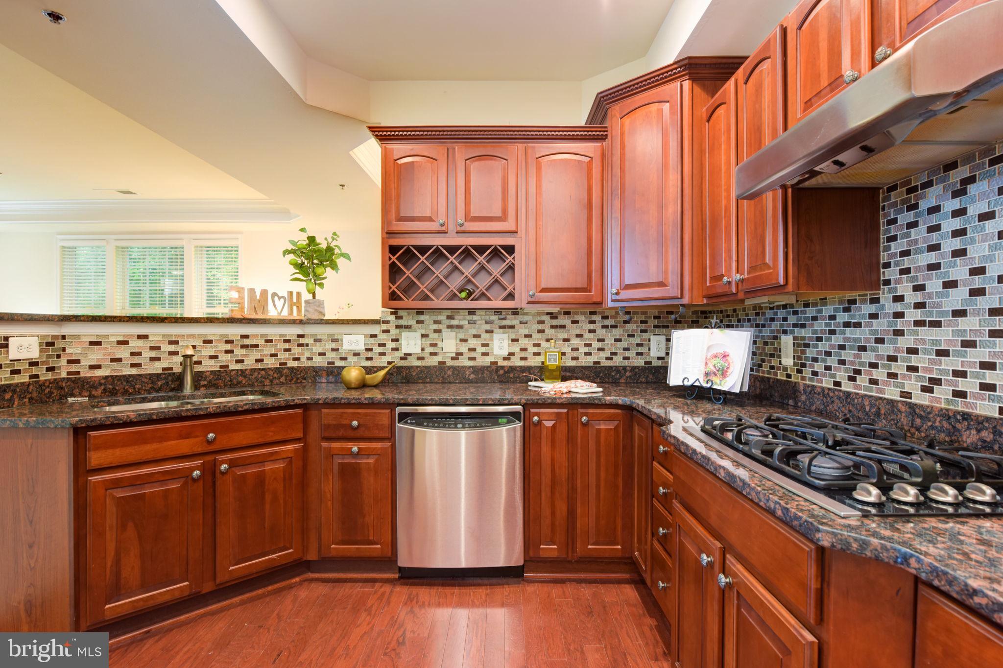 GROVETON - Residential