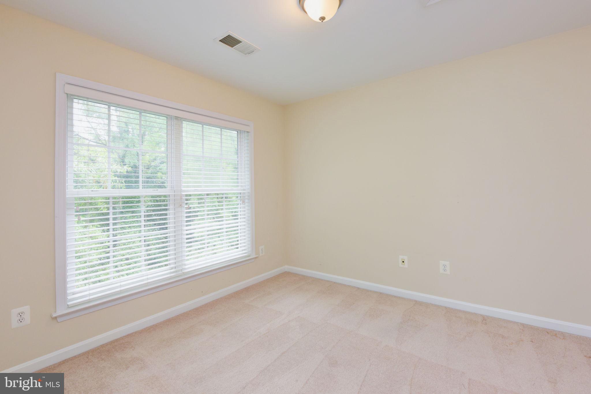 GROVETON - Residential