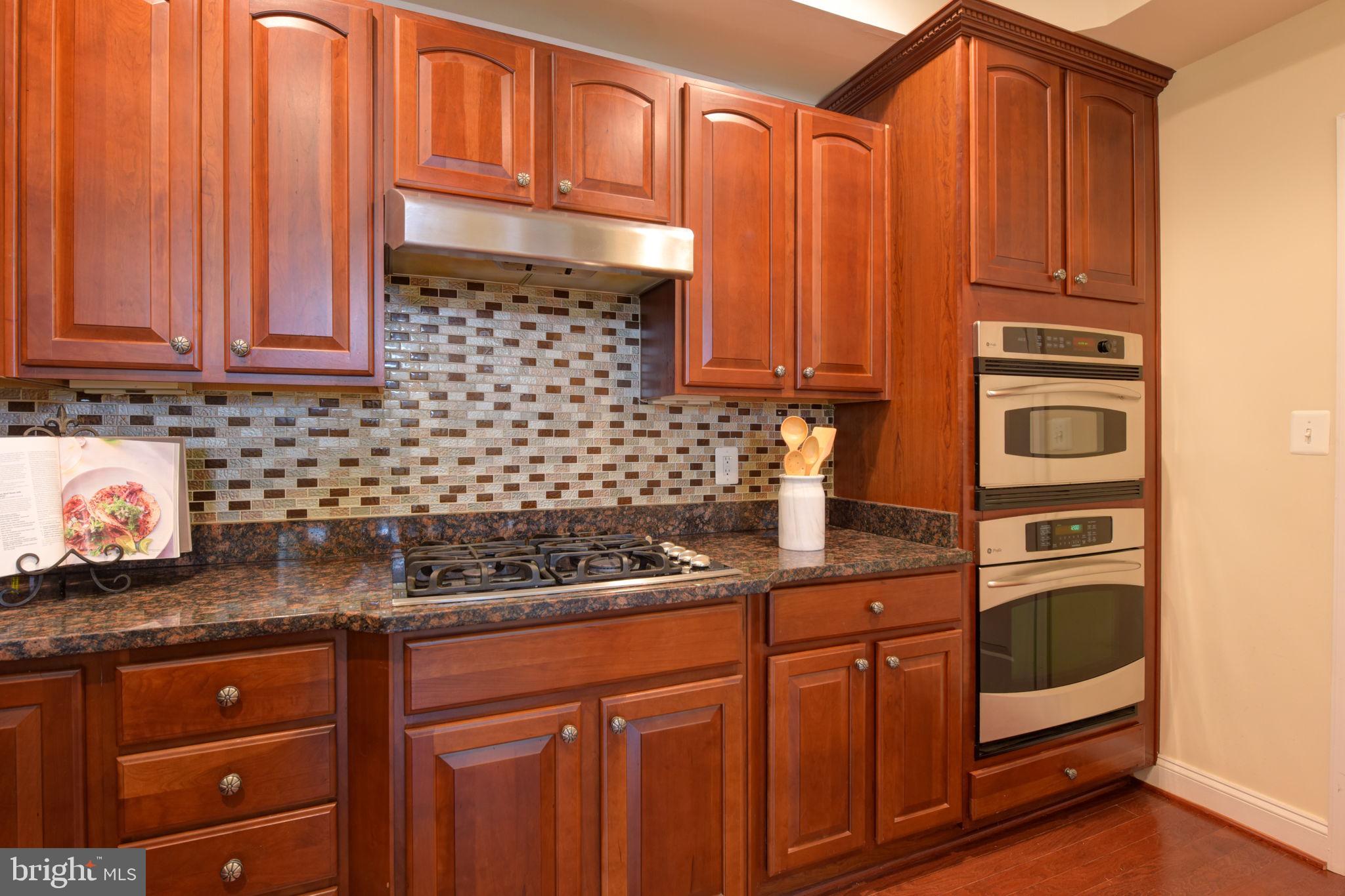 GROVETON - Residential