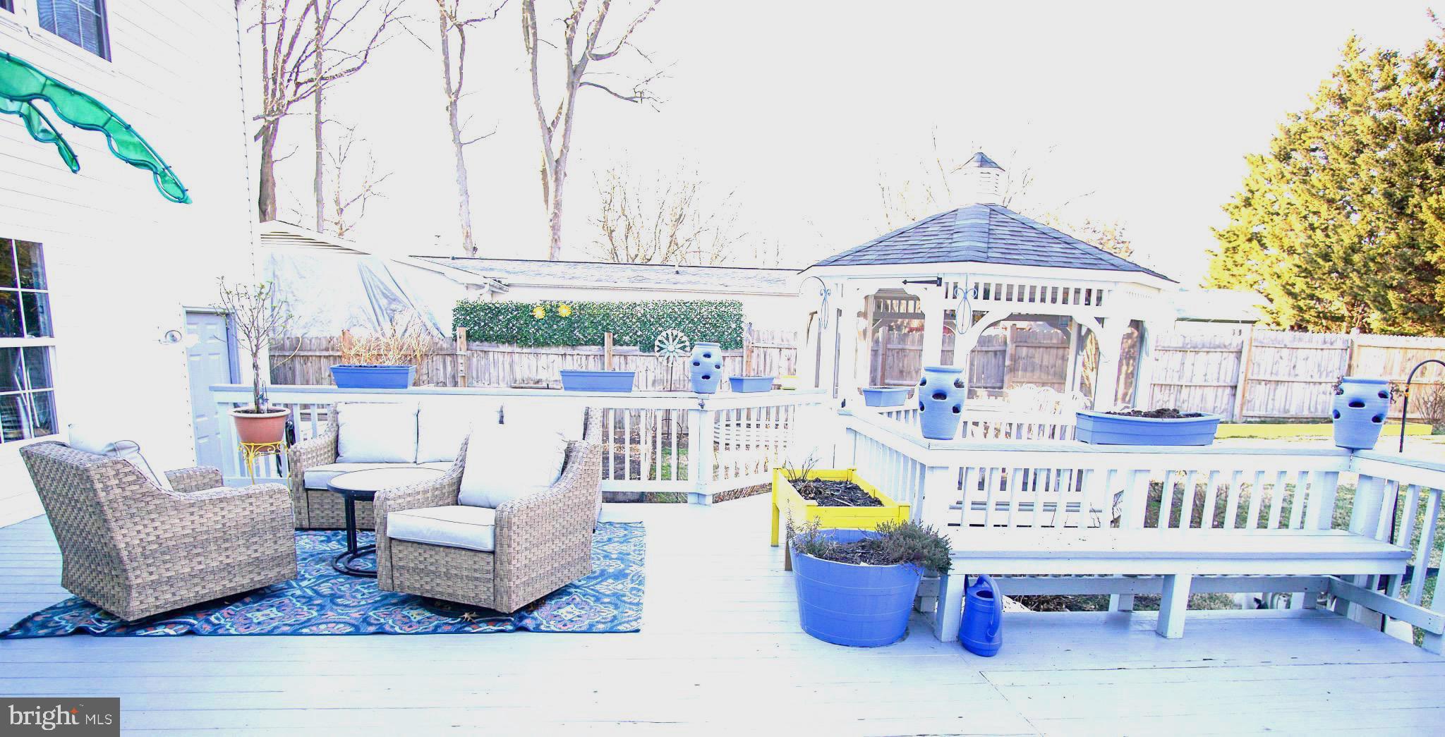 CLOVERFIELDS - Residential