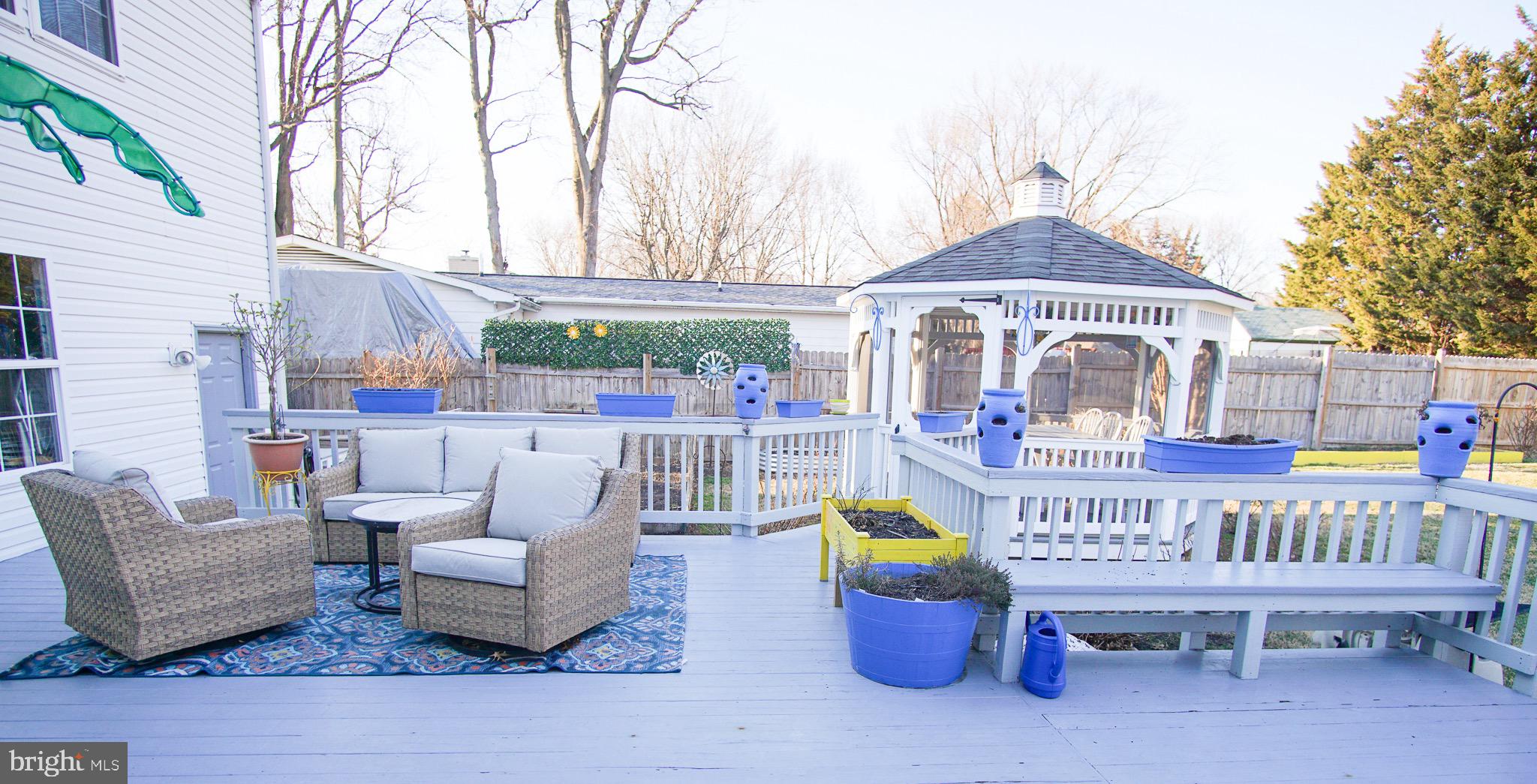 CLOVERFIELDS - Residential