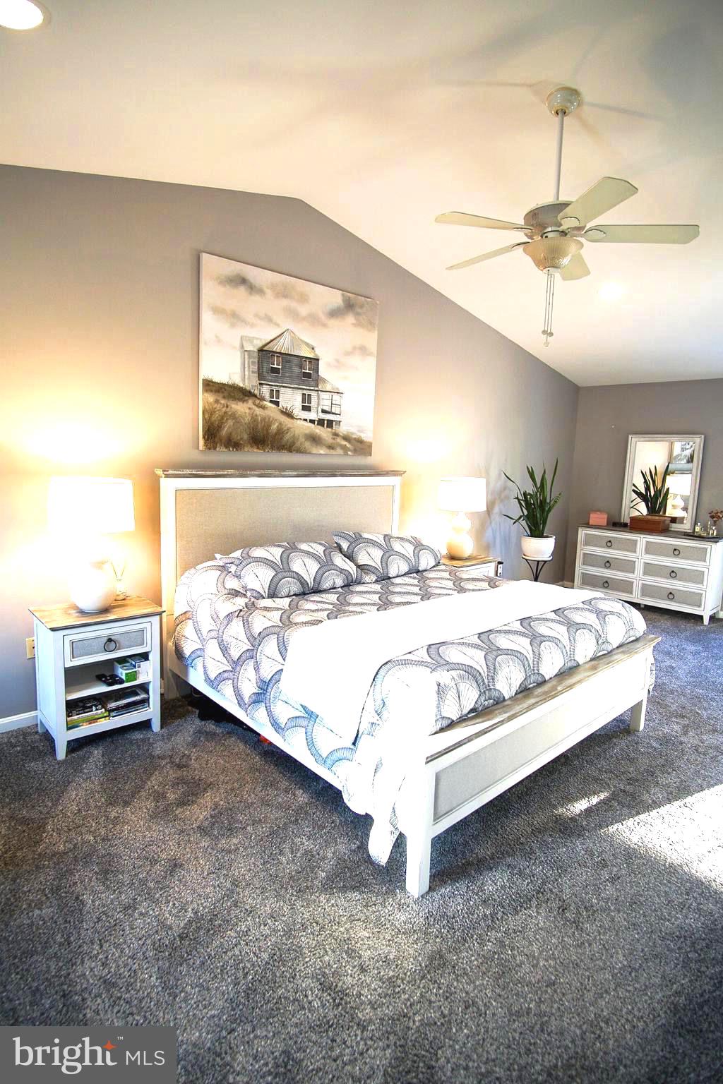 CLOVERFIELDS - Residential