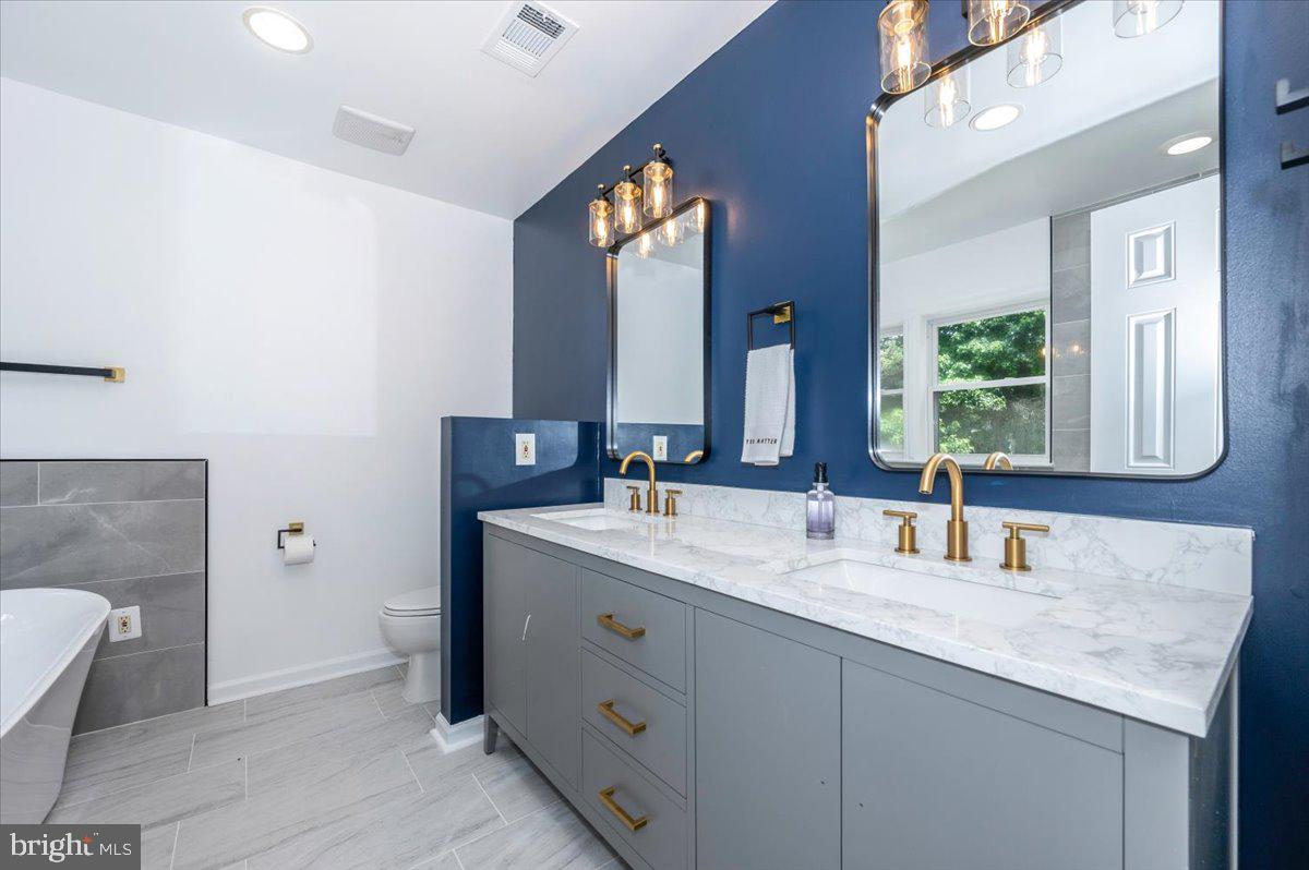 DEBUSK - Residential Lease