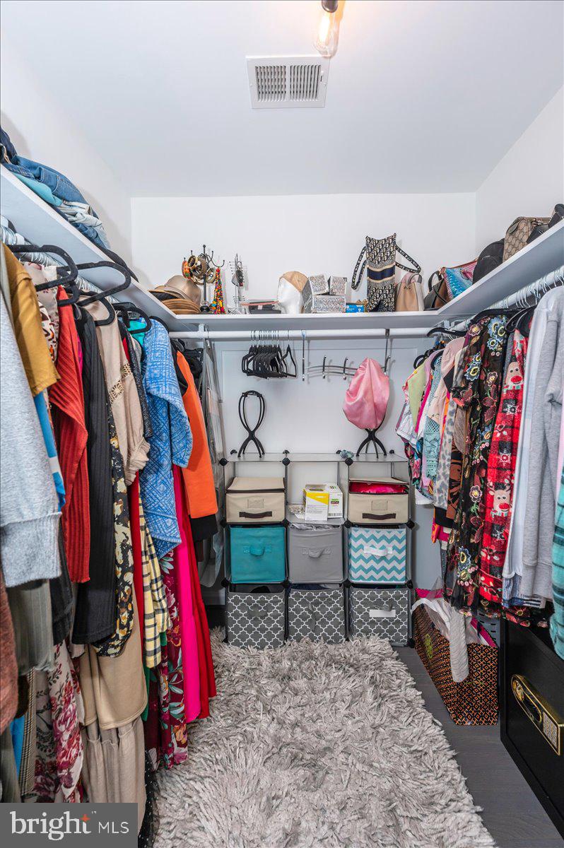 DEBUSK - Residential Lease