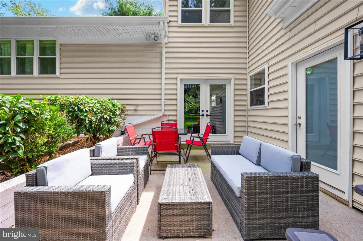 DEBUSK - Residential Lease