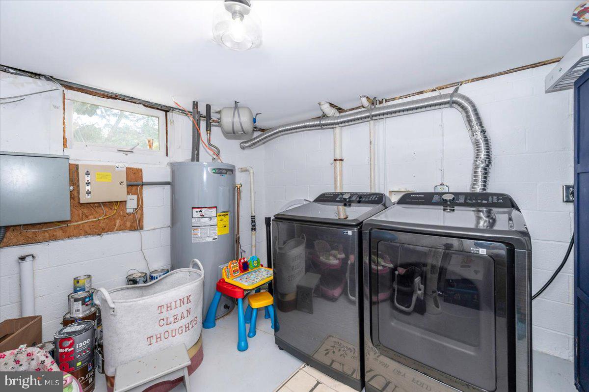 DEBUSK - Residential Lease