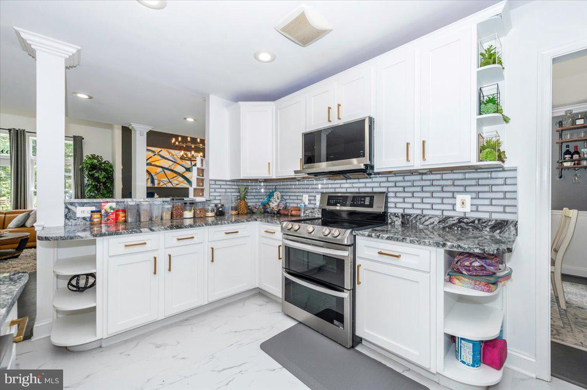 DEBUSK - Residential Lease